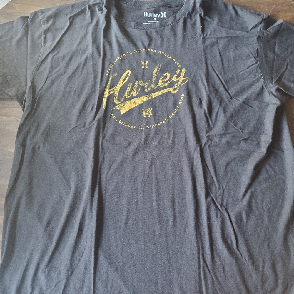 Hurley tshirt